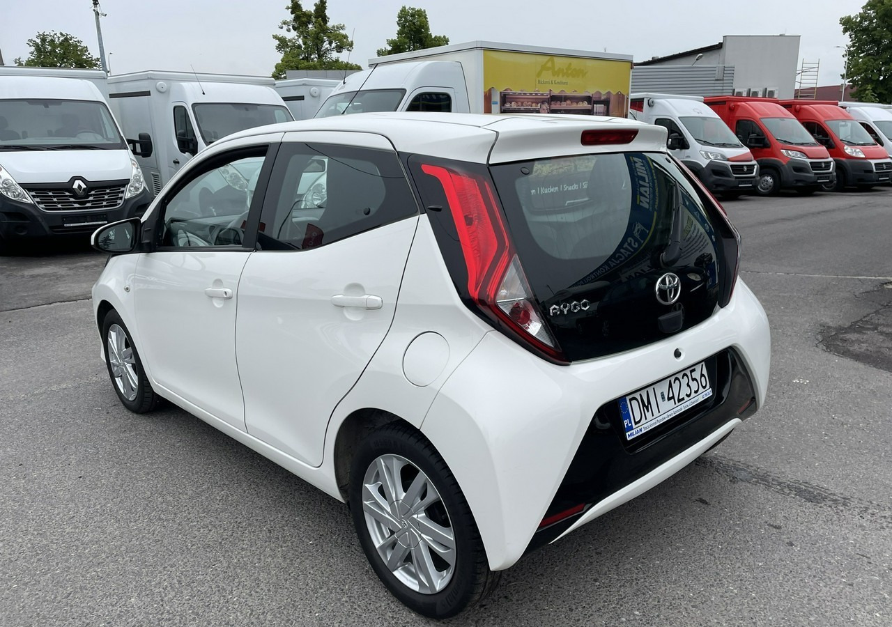 Toyota Aygo II Toyota Aygo 1.0 VVT-i JBL Edition bezyna+LPG Salon PL 2020 - Hatchback: slika Toyota Aygo II Toyota Aygo 1.0 VVT-i JBL Edition bezyna+LPG Salon PL 2020 - Hatchback Toyota Aygo II Toyota Aygo 1.0 VVT-i JBL Edition bezyna+LPG Salon PL 2020 - Hatchback: slika Toyota Aygo II Toyota Aygo 1.0 VVT-i JBL Edition bezyna+LPG Salon PL 2020 - Hatchback
