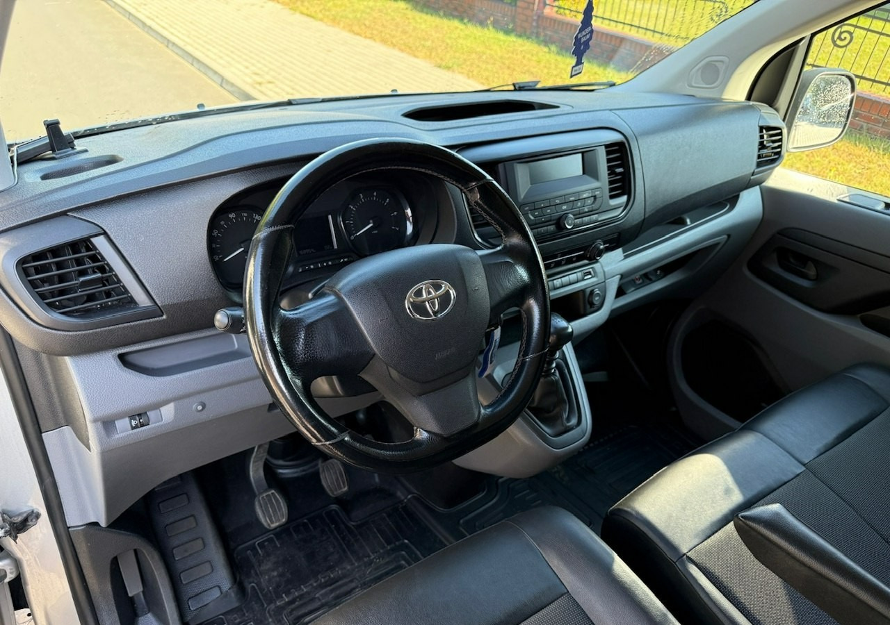 Toyota Proace Toyota ProAce 2.0-122KM Max -Long Klima 2x boczne drzwi Salon PL - Furgon: slika Toyota Proace Toyota ProAce 2.0-122KM Max -Long Klima 2x boczne drzwi Salon PL - Furgon Toyota Proace Toyota ProAce 2.0-122KM Max -Long Klima 2x boczne drzwi Salon PL - Furgon: slika Toyota Proace Toyota ProAce 2.0-122KM Max -Long Klima 2x boczne drzwi Salon PL - Furgon