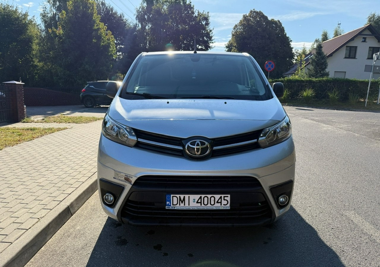 Toyota Proace Toyota ProAce 2.0-122KM Max -Long Klima 2x boczne drzwi Salon PL - Furgon: slika Toyota Proace Toyota ProAce 2.0-122KM Max -Long Klima 2x boczne drzwi Salon PL - Furgon Toyota Proace Toyota ProAce 2.0-122KM Max -Long Klima 2x boczne drzwi Salon PL - Furgon: slika Toyota Proace Toyota ProAce 2.0-122KM Max -Long Klima 2x boczne drzwi Salon PL - Furgon