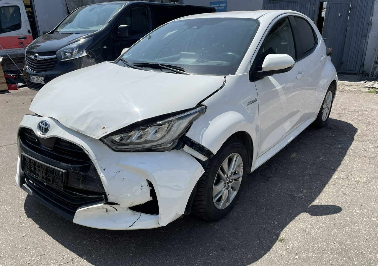 Toyota Yaris IV Toyota Yaris Hybrid 1.5 Active Salon PL 2023 FV 23% - Hatchback: slika Toyota Yaris IV Toyota Yaris Hybrid 1.5 Active Salon PL 2023 FV 23% - Hatchback Toyota Yaris IV Toyota Yaris Hybrid 1.5 Active Salon PL 2023 FV 23% - Hatchback: slika Toyota Yaris IV Toyota Yaris Hybrid 1.5 Active Salon PL 2023 FV 23% - Hatchback