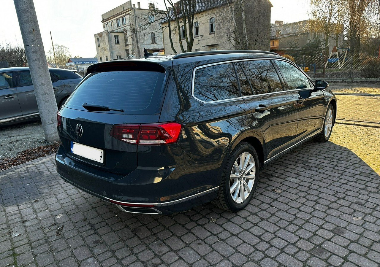 Volkswagen Passat B8 GTE 1.4TSI 218KM Hybryda Plug-in zasięg 50km Panorama*Navi*Skóra*FV2 - Automobil: slika Volkswagen Passat B8 GTE 1.4TSI 218KM Hybryda Plug-in zasięg 50km Panorama*Navi*Skóra*FV2 - Automobil Volkswagen Passat B8 GTE 1.4TSI 218KM Hybryda Plug-in zasięg 50km Panorama*Navi*Skóra*FV2 - Automobil: slika Volkswagen Passat B8 GTE 1.4TSI 218KM Hybryda Plug-in zasięg 50km Panorama*Navi*Skóra*FV2 - Automobil