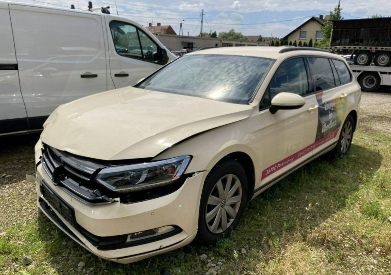 Volkswagen Passat B8 Passat B8 2.0-150KM 2018 - Automobil: slika Volkswagen Passat B8 Passat B8 2.0-150KM 2018 - Automobil Volkswagen Passat B8 Passat B8 2.0-150KM 2018 - Automobil: slika Volkswagen Passat B8 Passat B8 2.0-150KM 2018 - Automobil
