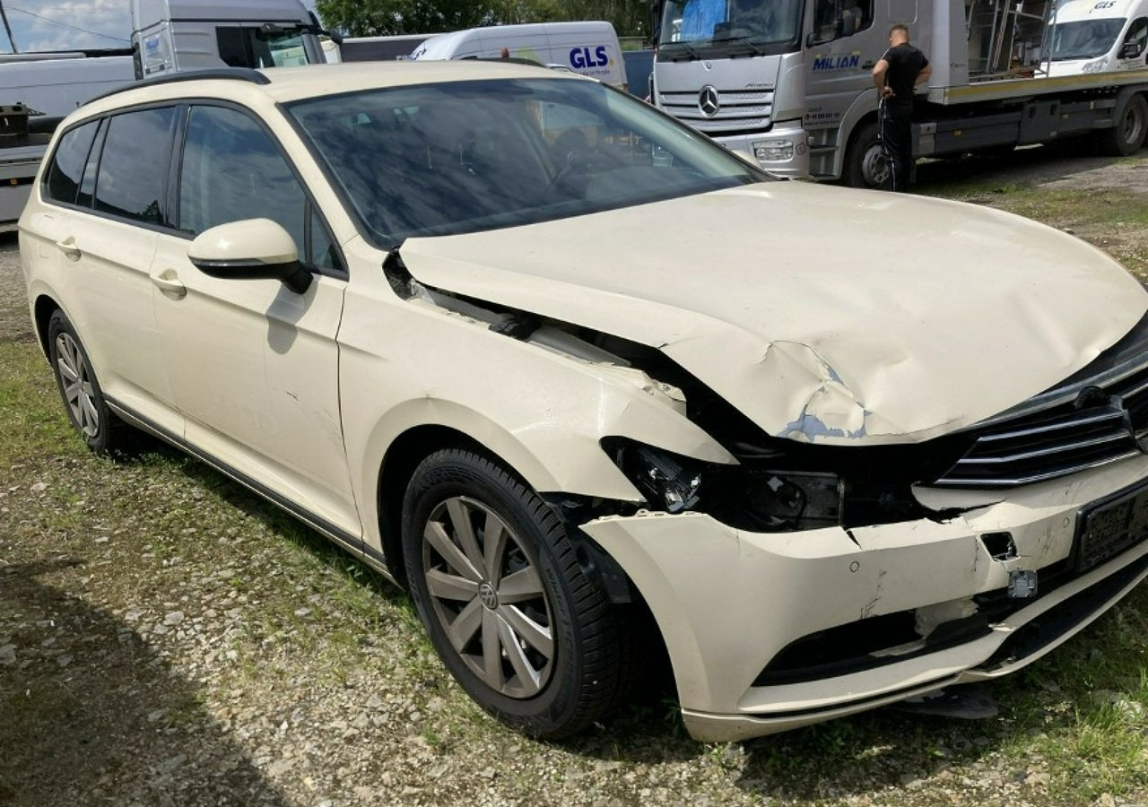 Volkswagen Passat B8 Passat B8 2.0-150KM 2018 - Automobil: slika Volkswagen Passat B8 Passat B8 2.0-150KM 2018 - Automobil Volkswagen Passat B8 Passat B8 2.0-150KM 2018 - Automobil: slika Volkswagen Passat B8 Passat B8 2.0-150KM 2018 - Automobil