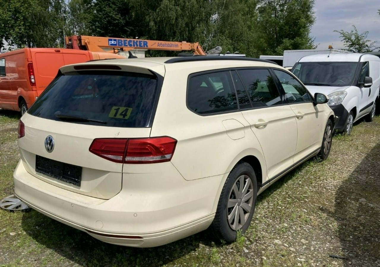 Volkswagen Passat B8 Passat B8 2.0-150KM 2018 - Automobil: slika Volkswagen Passat B8 Passat B8 2.0-150KM 2018 - Automobil Volkswagen Passat B8 Passat B8 2.0-150KM 2018 - Automobil: slika Volkswagen Passat B8 Passat B8 2.0-150KM 2018 - Automobil