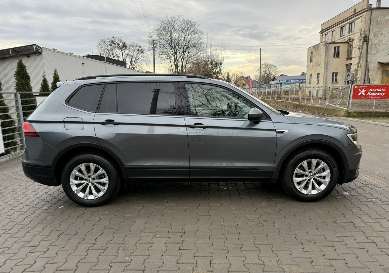 Volkswagen Tiguan II 1,4TSI 150KM 65tyśkm 7osobowy Comfort Tempomat ACC Klima Alu 2018 - SUV: slika Volkswagen Tiguan II 1,4TSI 150KM 65tyśkm 7osobowy Comfort Tempomat ACC Klima Alu 2018 - SUV Volkswagen Tiguan II 1,4TSI 150KM 65tyśkm 7osobowy Comfort Tempomat ACC Klima Alu 2018 - SUV: slika Volkswagen Tiguan II 1,4TSI 150KM 65tyśkm 7osobowy Comfort Tempomat ACC Klima Alu 2018 - SUV