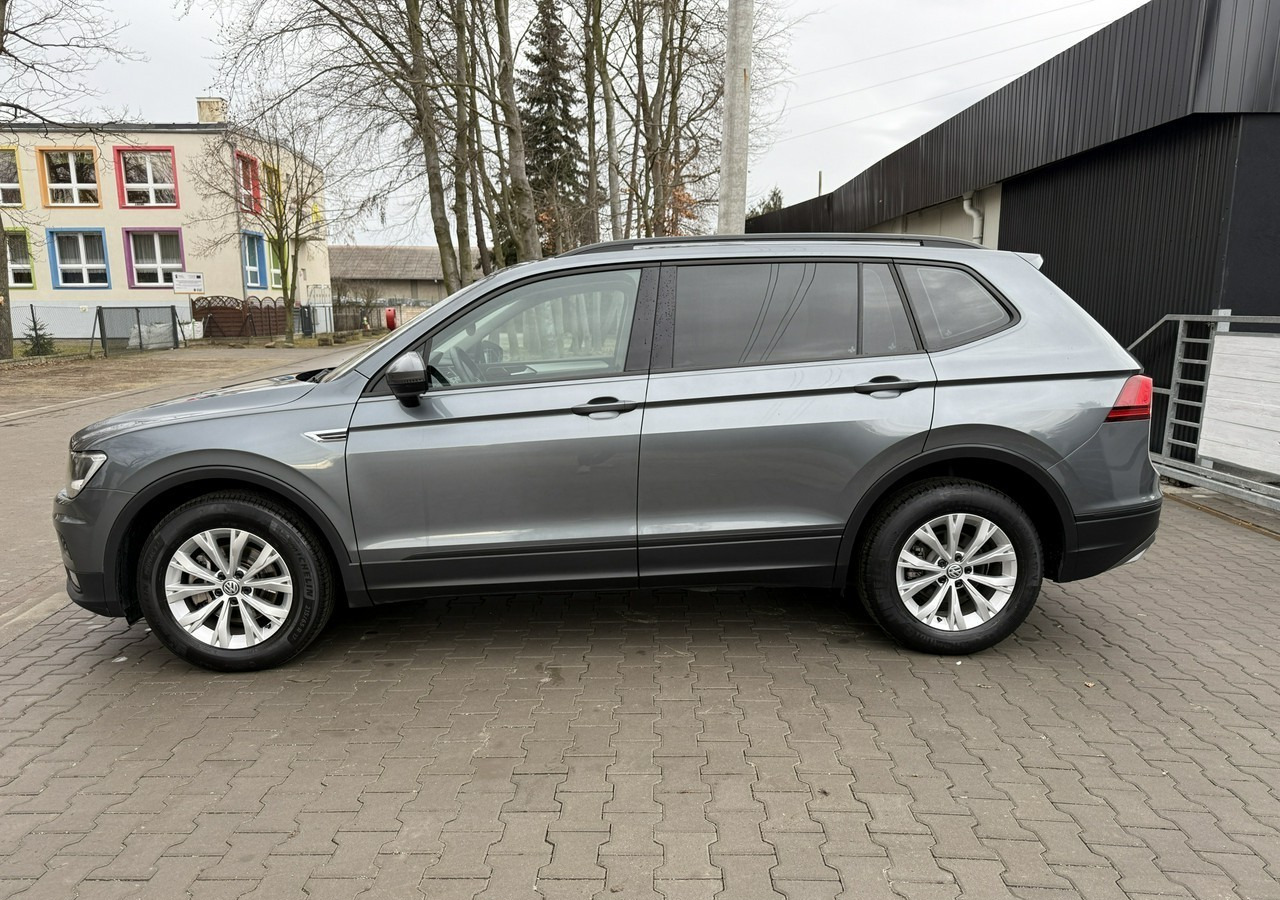 Volkswagen Tiguan II 1,4TSI 150KM 65tyśkm 7osobowy Comfort Tempomat ACC Klima Alu 2018 - SUV: slika Volkswagen Tiguan II 1,4TSI 150KM 65tyśkm 7osobowy Comfort Tempomat ACC Klima Alu 2018 - SUV Volkswagen Tiguan II 1,4TSI 150KM 65tyśkm 7osobowy Comfort Tempomat ACC Klima Alu 2018 - SUV: slika Volkswagen Tiguan II 1,4TSI 150KM 65tyśkm 7osobowy Comfort Tempomat ACC Klima Alu 2018 - SUV