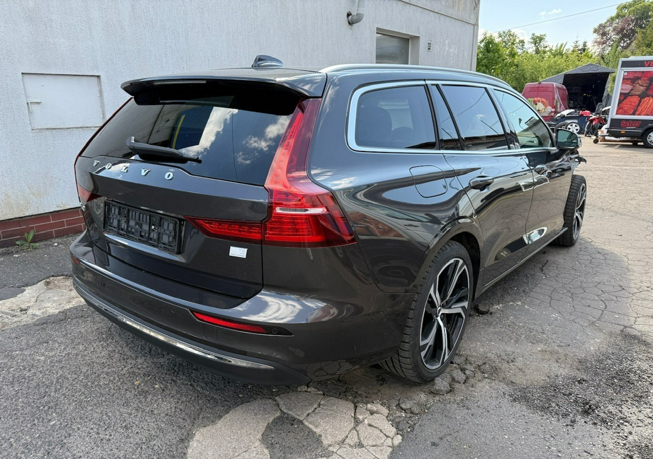 Volvo V60 II Volvo V60 2.0 T8 Plug-in Hybrid 455KM AWD Bogata Wersja Model 2024 - Automobil: slika Volvo V60 II Volvo V60 2.0 T8 Plug-in Hybrid 455KM AWD Bogata Wersja Model 2024 - Automobil Volvo V60 II Volvo V60 2.0 T8 Plug-in Hybrid 455KM AWD Bogata Wersja Model 2024 - Automobil: slika Volvo V60 II Volvo V60 2.0 T8 Plug-in Hybrid 455KM AWD Bogata Wersja Model 2024 - Automobil