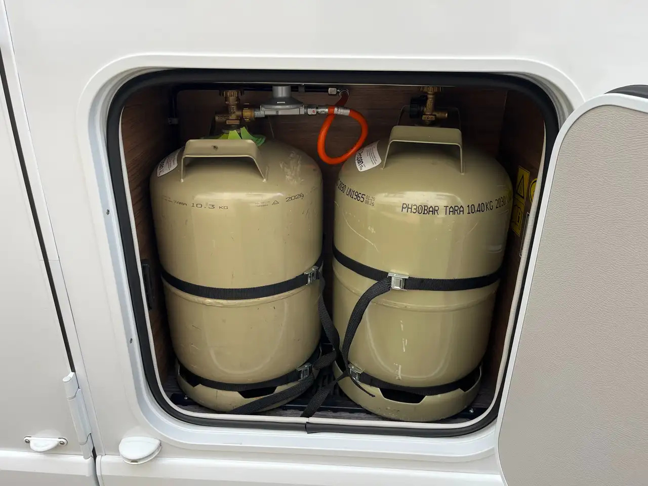 Knaus VAN TI 650 MEG VANSATION - Poluintegrirani kamper: slika Knaus VAN TI 650 MEG VANSATION - Poluintegrirani kamper Knaus VAN TI 650 MEG VANSATION - Poluintegrirani kamper: slika Knaus VAN TI 650 MEG VANSATION - Poluintegrirani kamper