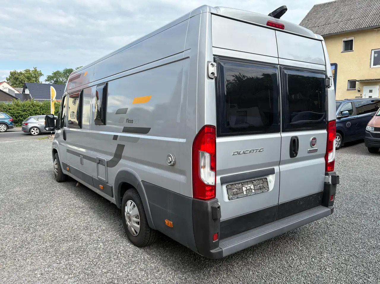 Sun Living Flexo SLX - Kamp kombi: slika Sun Living Flexo SLX - Kamp kombi Sun Living Flexo SLX - Kamp kombi: slika Sun Living Flexo SLX - Kamp kombi