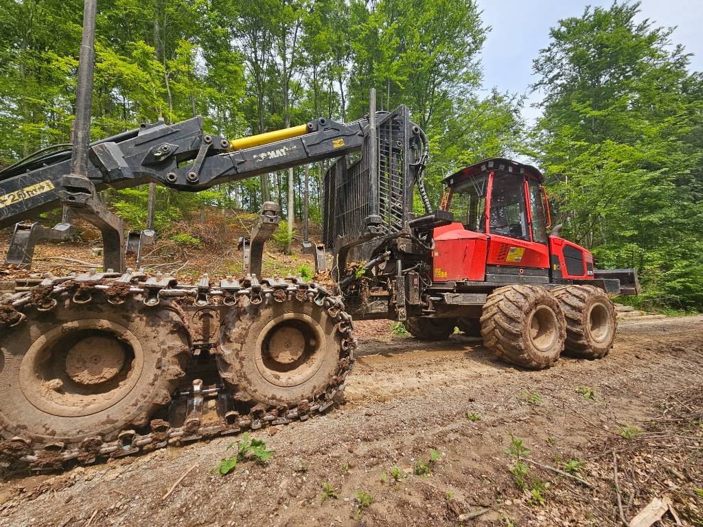 Komatsu 875 - Forvarder: slika Komatsu 875 - Forvarder Komatsu 875 - Forvarder: slika Komatsu 875 - Forvarder