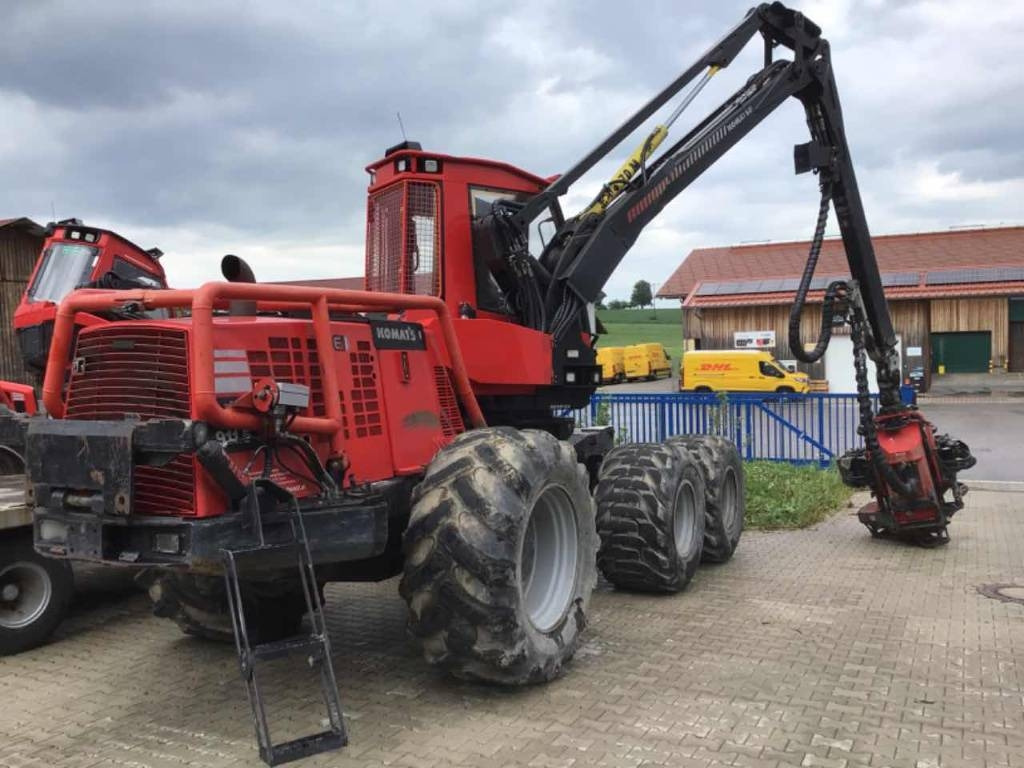 Komatsu 911.5 - Kombajn za šumarstvo: slika Komatsu 911.5 - Kombajn za šumarstvo Komatsu 911.5 - Kombajn za šumarstvo: slika Komatsu 911.5 - Kombajn za šumarstvo