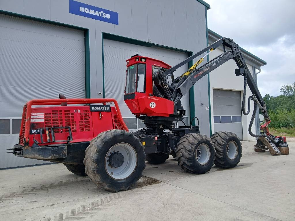 Komatsu 931.1 - Kombajn za šumarstvo: slika Komatsu 931.1 - Kombajn za šumarstvo Komatsu 931.1 - Kombajn za šumarstvo: slika Komatsu 931.1 - Kombajn za šumarstvo