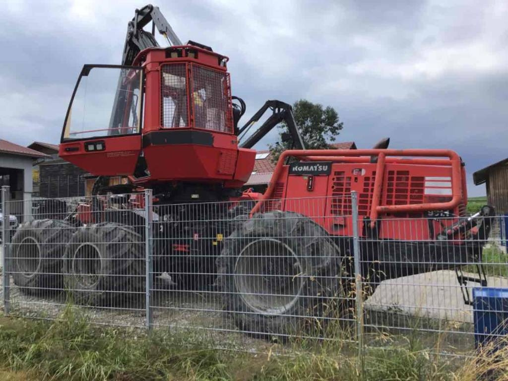 Komatsu 931.1 - Kombajn za šumarstvo: slika Komatsu 931.1 - Kombajn za šumarstvo Komatsu 931.1 - Kombajn za šumarstvo: slika Komatsu 931.1 - Kombajn za šumarstvo
