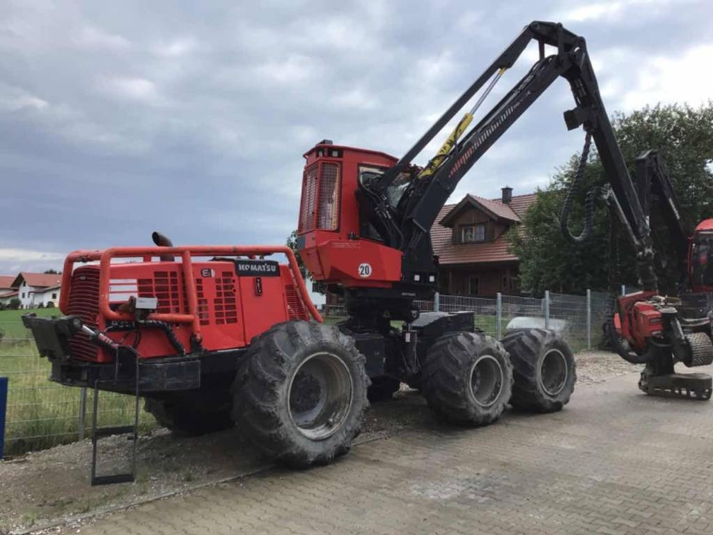 Komatsu 931.1 - Kombajn za šumarstvo: slika Komatsu 931.1 - Kombajn za šumarstvo Komatsu 931.1 - Kombajn za šumarstvo: slika Komatsu 931.1 - Kombajn za šumarstvo