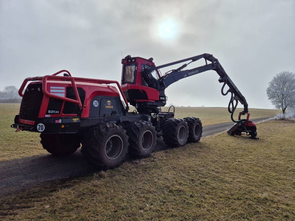 Komatsu 931 XC - Kombajn za šumarstvo: slika Komatsu 931 XC - Kombajn za šumarstvo Komatsu 931 XC - Kombajn za šumarstvo: slika Komatsu 931 XC - Kombajn za šumarstvo