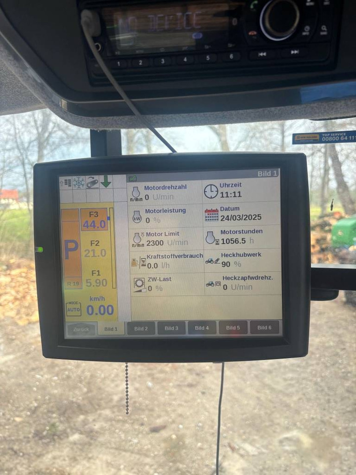 Traktor za šumarstvo New Holland T5.110 AutoCommand: slika Traktor za šumarstvo New Holland T5.110 AutoCommand