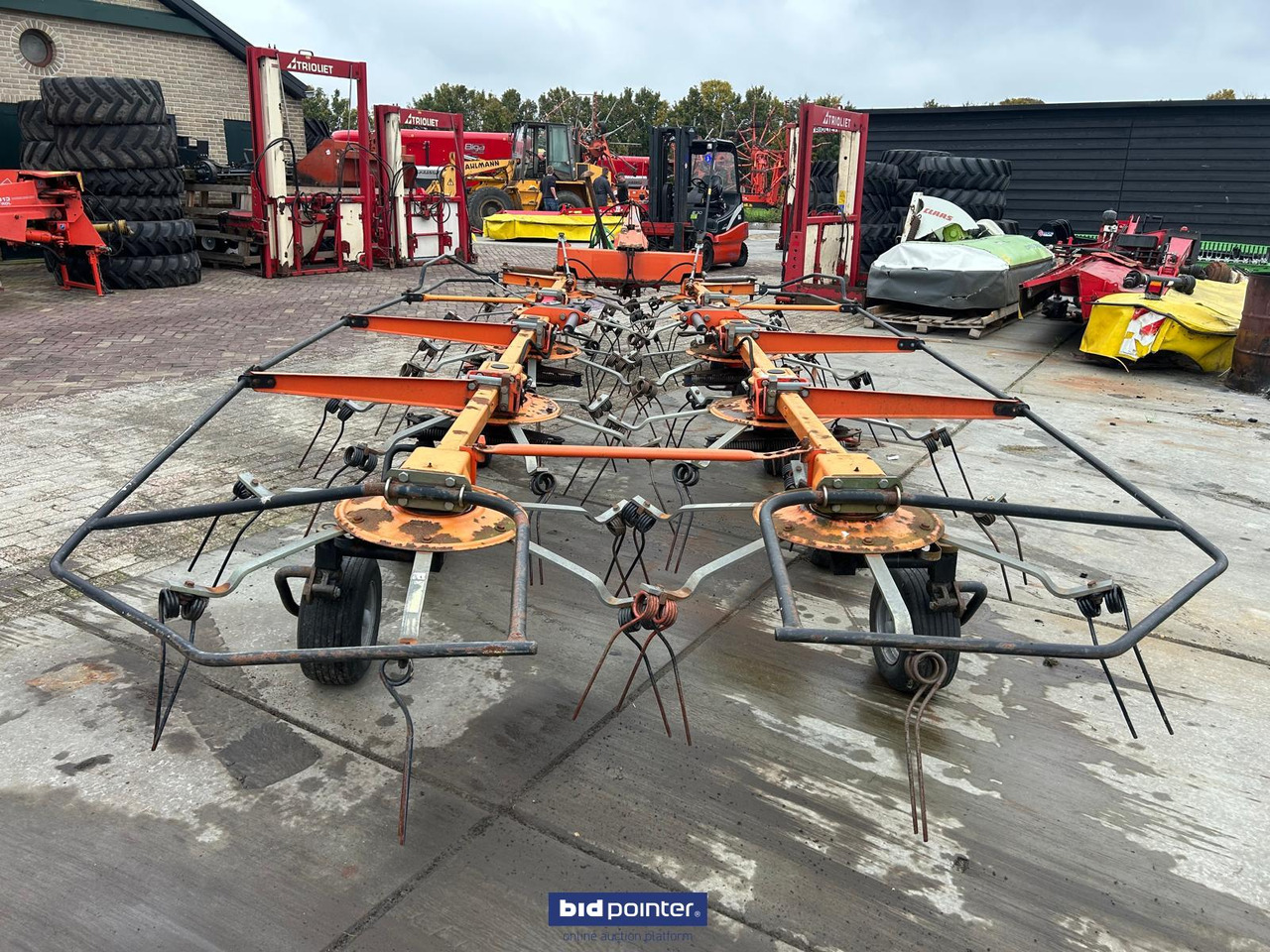 Fella TH1300 Hydro - Prevrtač sijena/ Grabulje: slika Fella TH1300 Hydro - Prevrtač sijena/ Grabulje Fella TH1300 Hydro - Prevrtač sijena/ Grabulje: slika Fella TH1300 Hydro - Prevrtač sijena/ Grabulje