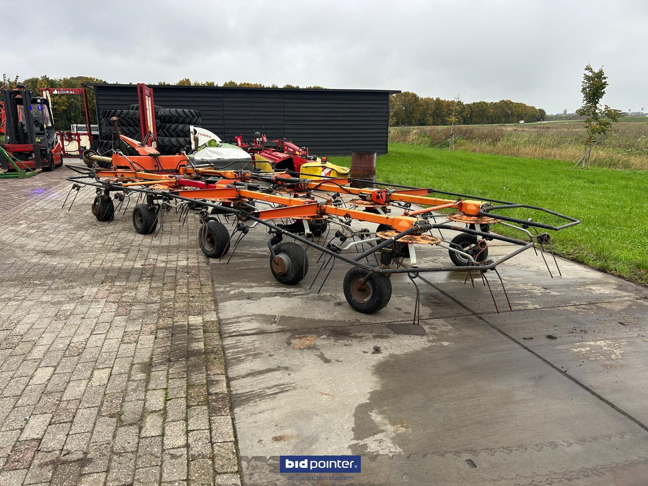 Fella TH1300 Hydro - Prevrtač sijena/ Grabulje: slika Fella TH1300 Hydro - Prevrtač sijena/ Grabulje Fella TH1300 Hydro - Prevrtač sijena/ Grabulje: slika Fella TH1300 Hydro - Prevrtač sijena/ Grabulje