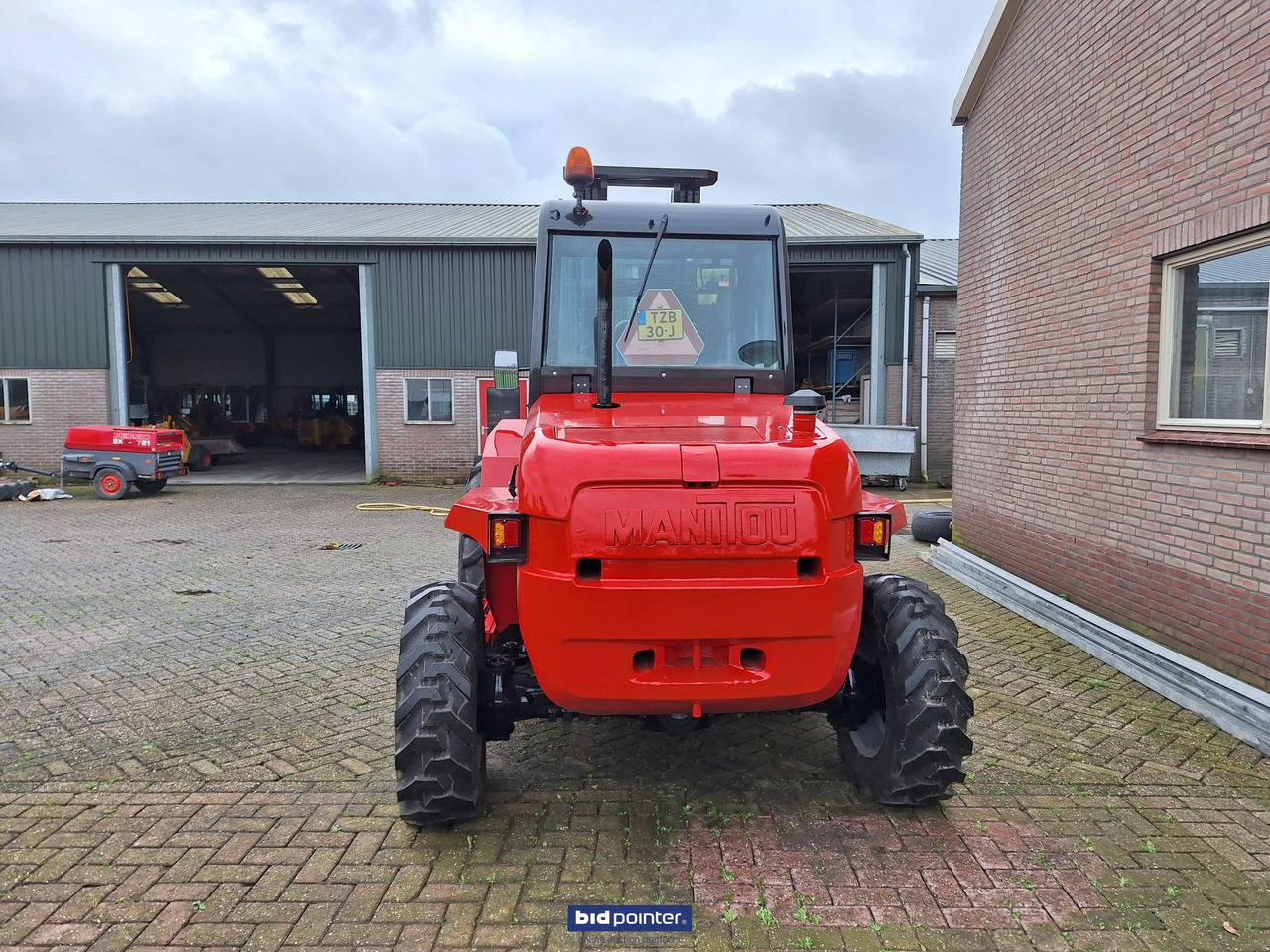 Manitou 30-4 4x4 - Diesel viličar: slika Manitou 30-4 4x4 - Diesel viličar Manitou 30-4 4x4 - Diesel viličar: slika Manitou 30-4 4x4 - Diesel viličar