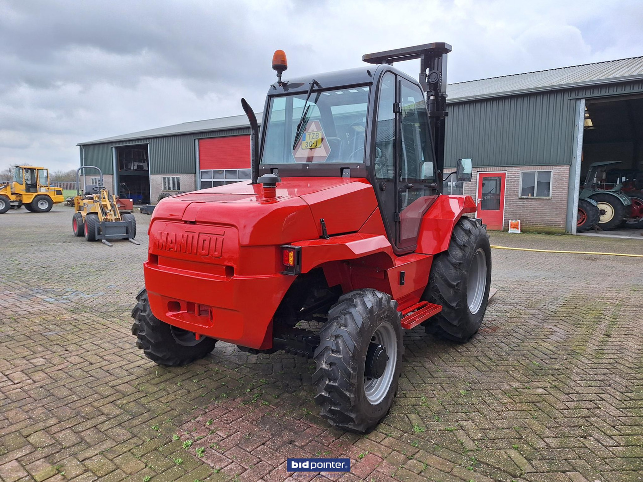 Manitou 30-4 4x4 - Diesel viličar: slika Manitou 30-4 4x4 - Diesel viličar Manitou 30-4 4x4 - Diesel viličar: slika Manitou 30-4 4x4 - Diesel viličar