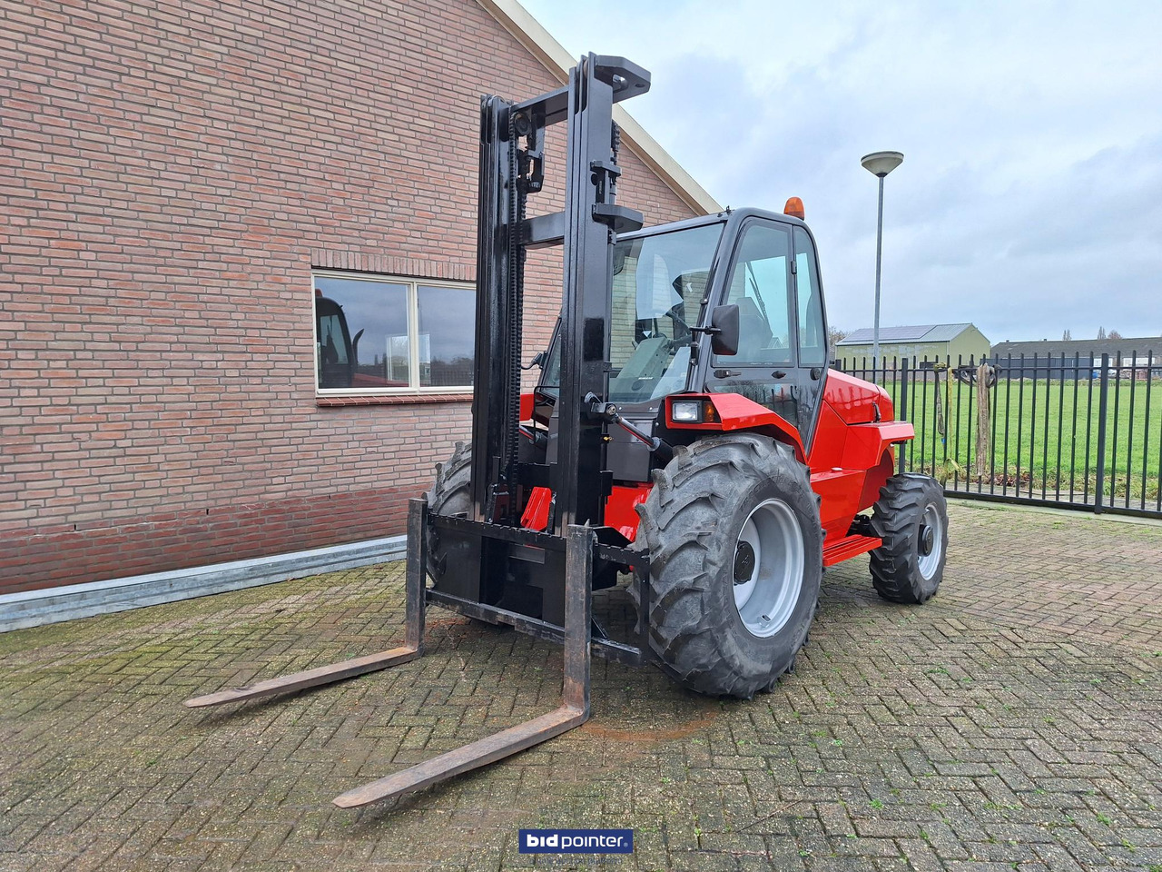 Manitou 30-4 4x4 - Diesel viličar: slika Manitou 30-4 4x4 - Diesel viličar Manitou 30-4 4x4 - Diesel viličar: slika Manitou 30-4 4x4 - Diesel viličar