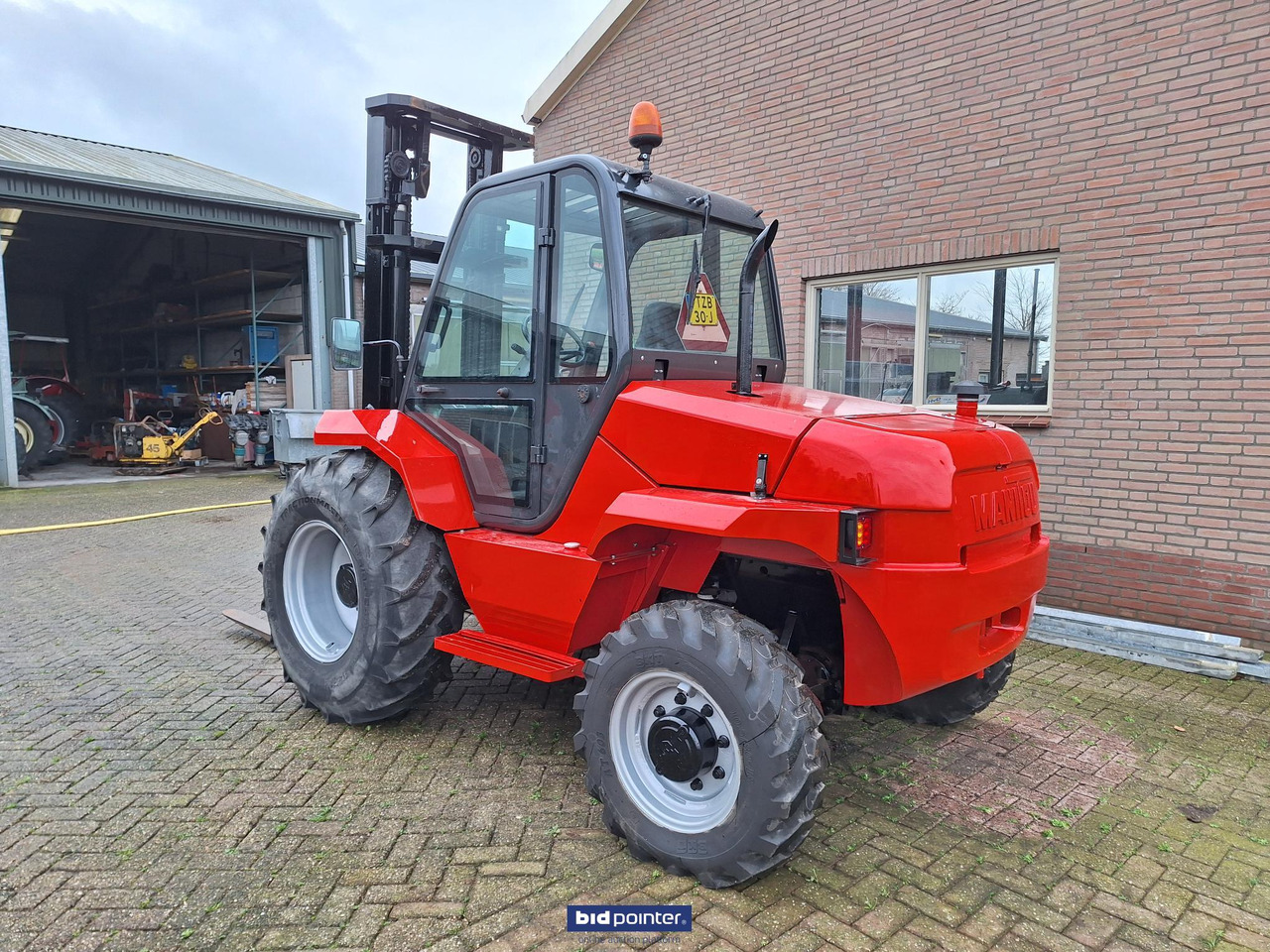 Manitou 30-4 4x4 - Diesel viličar: slika Manitou 30-4 4x4 - Diesel viličar Manitou 30-4 4x4 - Diesel viličar: slika Manitou 30-4 4x4 - Diesel viličar