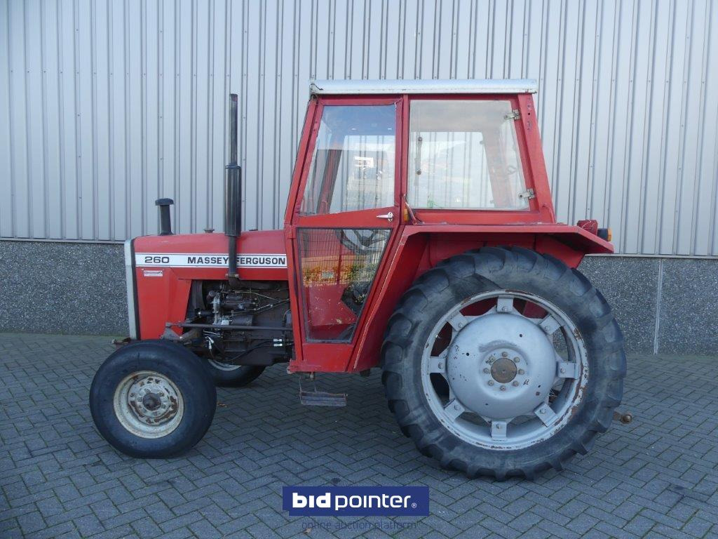 Massey Ferguson 260 with 4226 Hours and powersteering - Traktor: slika Massey Ferguson 260 with 4226 Hours and powersteering - Traktor Massey Ferguson 260 with 4226 Hours and powersteering - Traktor: slika Massey Ferguson 260 with 4226 Hours and powersteering - Traktor