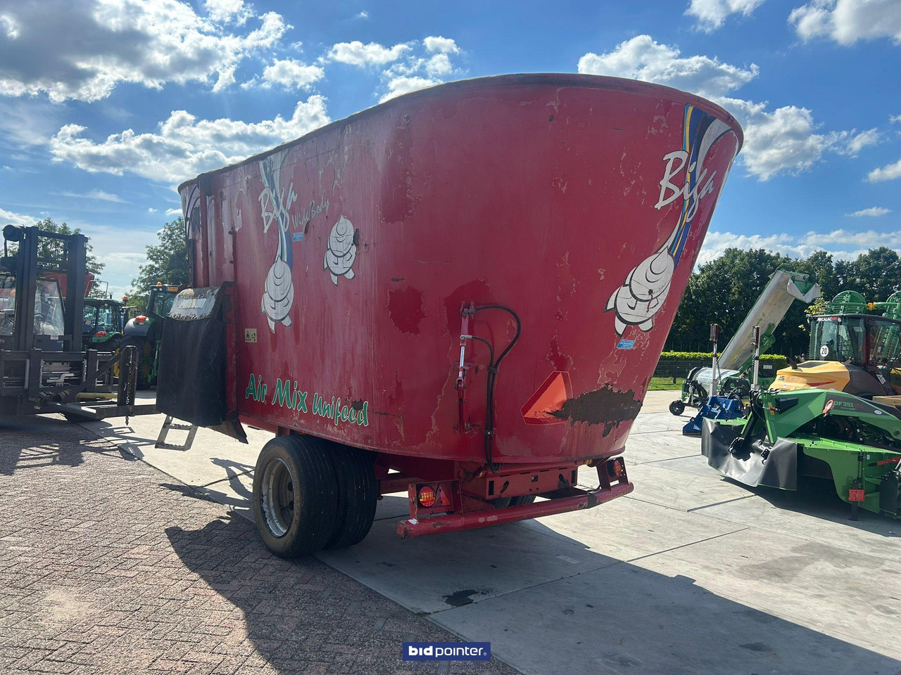 Peecon Biga 25m3 - Vagon-miješalica za krmivo: slika Peecon Biga 25m3 - Vagon-miješalica za krmivo Peecon Biga 25m3 - Vagon-miješalica za krmivo: slika Peecon Biga 25m3 - Vagon-miješalica za krmivo