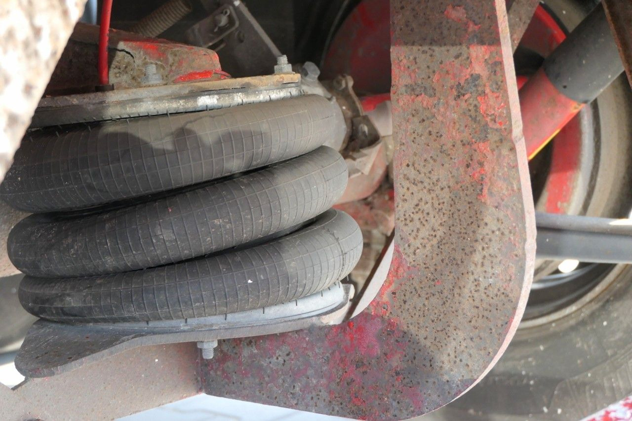 Kiper poluprikolica Benalu WYWROTKA ALUMINIOWA / 75 M3 / KLAPO-DRZWI: slika Kiper poluprikolica Benalu WYWROTKA ALUMINIOWA / 75 M3 / KLAPO-DRZWI