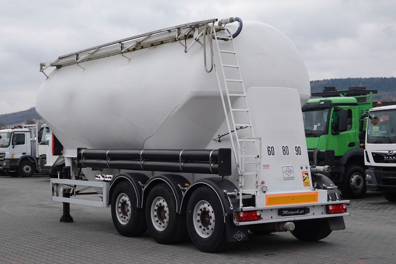 Feldbinder CEMENTONACZEPA / 2 KOMORY / 37 000 L / SILOS / D - Silos poluprikolica: slika Feldbinder CEMENTONACZEPA / 2 KOMORY / 37 000 L / SILOS / D - Silos poluprikolica Feldbinder CEMENTONACZEPA / 2 KOMORY / 37 000 L / SILOS / D - Silos poluprikolica: slika Feldbinder CEMENTONACZEPA / 2 KOMORY / 37 000 L / SILOS / D - Silos poluprikolica