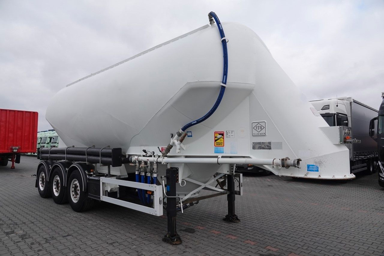 Feldbinder CEMENTONACZEPA / 2 KOMORY / 37 000 L / SILOS / D - Silos poluprikolica: slika Feldbinder CEMENTONACZEPA / 2 KOMORY / 37 000 L / SILOS / D - Silos poluprikolica Feldbinder CEMENTONACZEPA / 2 KOMORY / 37 000 L / SILOS / D - Silos poluprikolica: slika Feldbinder CEMENTONACZEPA / 2 KOMORY / 37 000 L / SILOS / D - Silos poluprikolica