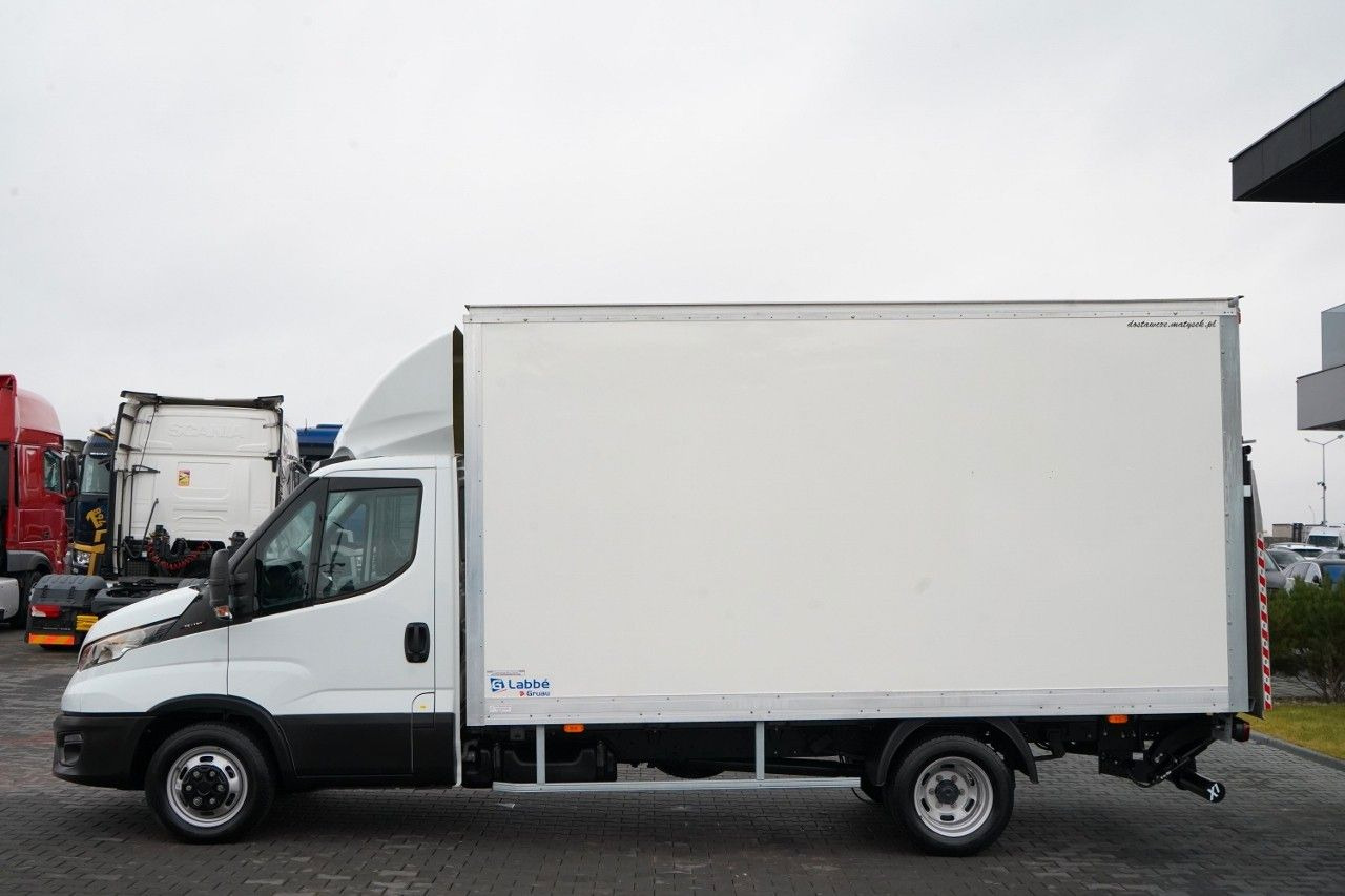 Iveco DAILY 35-160 / KONTENER 4,3 M / WINDA / BLIŹNIAK - Dostavno vozilo hladnjača: slika Iveco DAILY 35-160 / KONTENER 4,3 M / WINDA / BLIŹNIAK - Dostavno vozilo hladnjača Iveco DAILY 35-160 / KONTENER 4,3 M / WINDA / BLIŹNIAK - Dostavno vozilo hladnjača: slika Iveco DAILY 35-160 / KONTENER 4,3 M / WINDA / BLIŹNIAK - Dostavno vozilo hladnjača