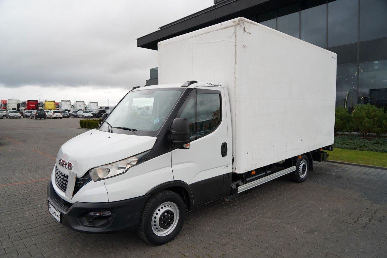 Iveco DAILY 35-NP / CNG / KONTENER / MANUAL / WINDA P - Dostavno vozilo hladnjača: slika  Iveco DAILY 35-NP / CNG / KONTENER / MANUAL / WINDA P - Dostavno vozilo hladnjača Iveco DAILY 35-NP / CNG / KONTENER / MANUAL / WINDA P - Dostavno vozilo hladnjača: slika  Iveco DAILY 35-NP / CNG / KONTENER / MANUAL / WINDA P - Dostavno vozilo hladnjača