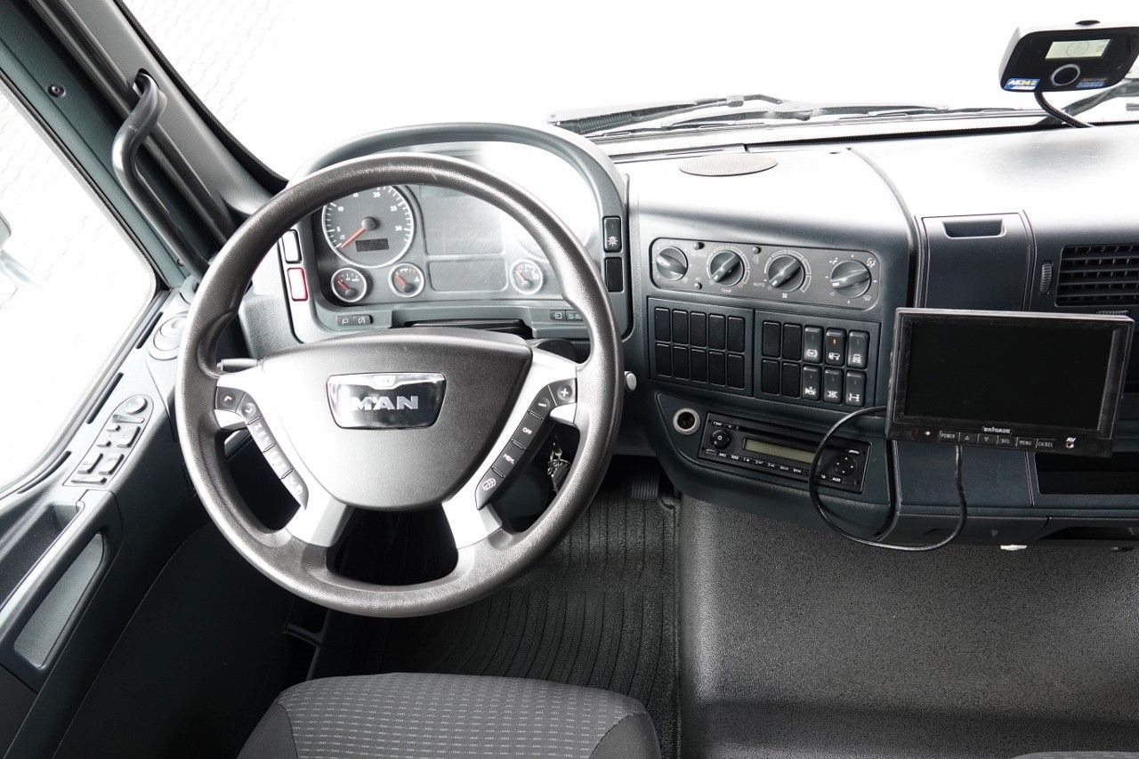 Kamion hladnjača MAN TGM 12.290 / 4x2 / CHŁODNIA 6,5 M / AGREGAT: slika Kamion hladnjača MAN TGM 12.290 / 4x2 / CHŁODNIA 6,5 M / AGREGAT Kamion hladnjača MAN TGM 12.290 / 4x2 / CHŁODNIA 6,5 M / AGREGAT: slika Kamion hladnjača MAN TGM 12.290 / 4x2 / CHŁODNIA 6,5 M / AGREGAT