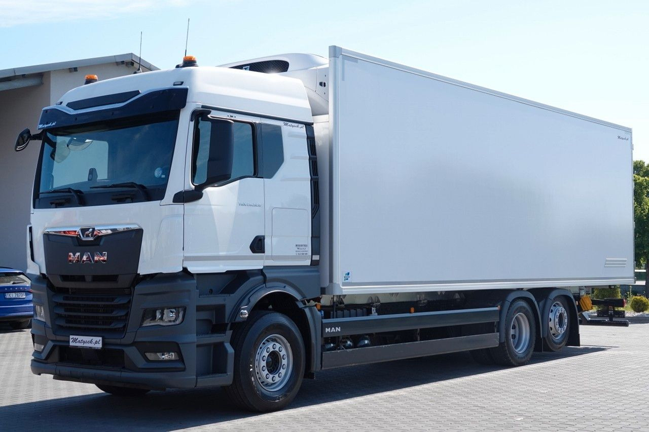 MAN TGX 26.520 / 6x2 / CHŁODNIA -8,6 M / AGREGAT THE - Kamion sandučar: slika MAN TGX 26.520 / 6x2 / CHŁODNIA -8,6 M / AGREGAT THE - Kamion sandučar MAN TGX 26.520 / 6x2 / CHŁODNIA -8,6 M / AGREGAT THE - Kamion sandučar: slika MAN TGX 26.520 / 6x2 / CHŁODNIA -8,6 M / AGREGAT THE - Kamion sandučar