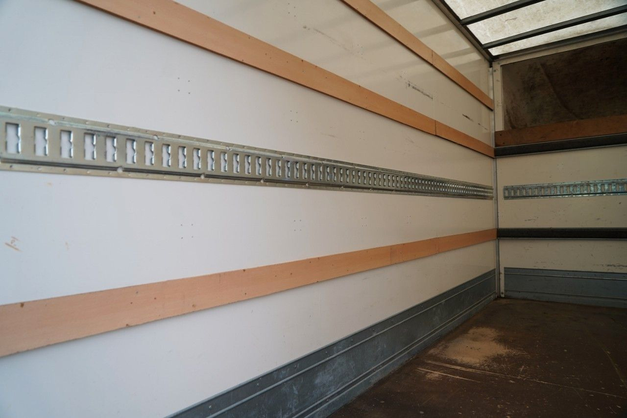 Dostavno vozilo s ceradom Mercedes-Benz SPRINTER / KONTENER / 2019: slika Dostavno vozilo s ceradom Mercedes-Benz SPRINTER / KONTENER / 2019 Dostavno vozilo s ceradom Mercedes-Benz SPRINTER / KONTENER / 2019: slika Dostavno vozilo s ceradom Mercedes-Benz SPRINTER / KONTENER / 2019