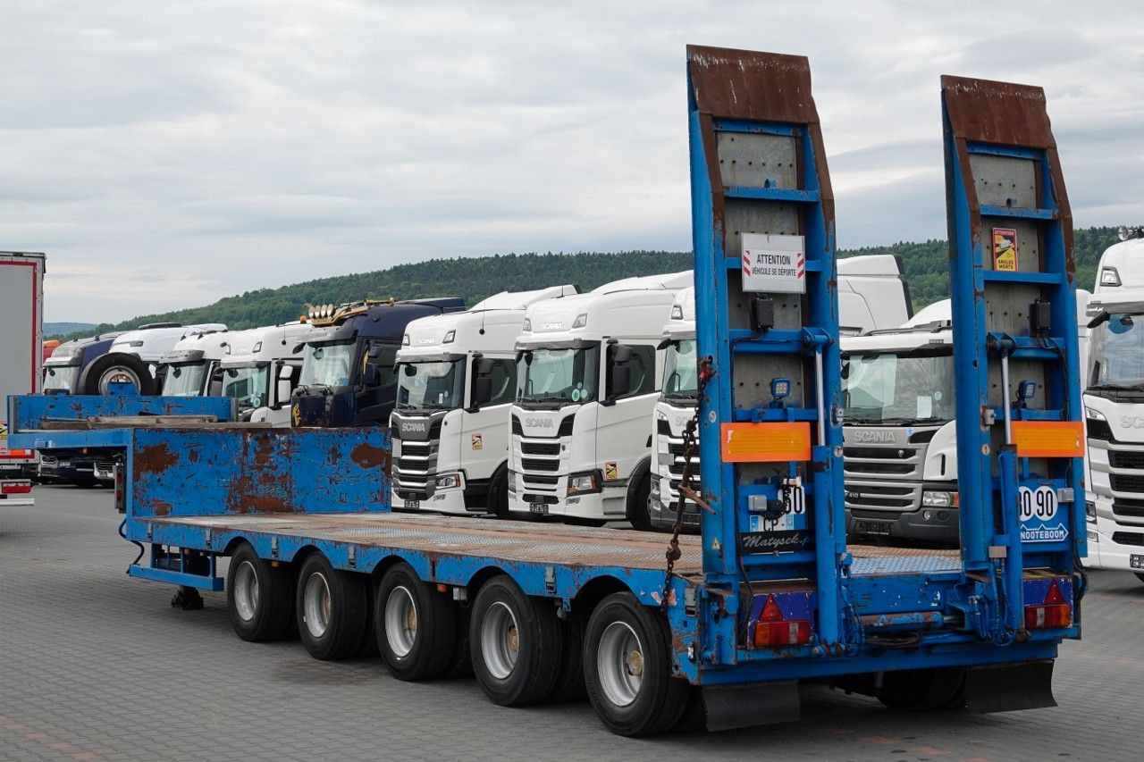 Nooteboom NISKOPODWOZIE / DMC: 80 000 KG / 5 OSI / SKRĘTNE - Poluprikolica s niskim utovarivačem: slika Nooteboom NISKOPODWOZIE / DMC: 80 000 KG / 5 OSI / SKRĘTNE - Poluprikolica s niskim utovarivačem Nooteboom NISKOPODWOZIE / DMC: 80 000 KG / 5 OSI / SKRĘTNE - Poluprikolica s niskim utovarivačem: slika Nooteboom NISKOPODWOZIE / DMC: 80 000 KG / 5 OSI / SKRĘTNE - Poluprikolica s niskim utovarivačem