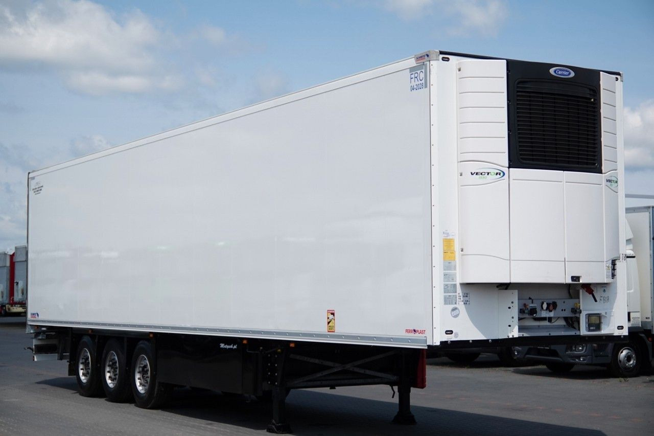Schmitz Cargobull CHŁODNIA / AGREGAT CARRIER VECTOR 1550 / DOPPELS - Poluprikolica hladnjača: slika Schmitz Cargobull CHŁODNIA / AGREGAT CARRIER VECTOR 1550 / DOPPELS - Poluprikolica hladnjača Schmitz Cargobull CHŁODNIA / AGREGAT CARRIER VECTOR 1550 / DOPPELS - Poluprikolica hladnjača: slika Schmitz Cargobull CHŁODNIA / AGREGAT CARRIER VECTOR 1550 / DOPPELS - Poluprikolica hladnjača