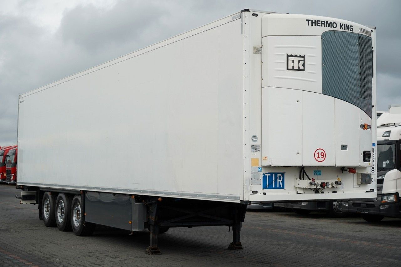 Schmitz Cargobull CHŁODNIA / THERMO KING SLX 300 / HAKÓWKA / HAKOW - Poluprikolica hladnjača: slika Schmitz Cargobull CHŁODNIA / THERMO KING SLX 300 / HAKÓWKA / HAKOW - Poluprikolica hladnjača Schmitz Cargobull CHŁODNIA / THERMO KING SLX 300 / HAKÓWKA / HAKOW - Poluprikolica hladnjača: slika Schmitz Cargobull CHŁODNIA / THERMO KING SLX 300 / HAKÓWKA / HAKOW - Poluprikolica hladnjača
