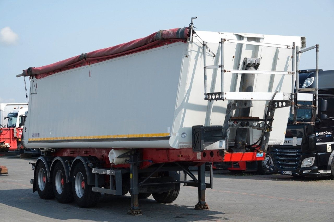 Schmitz Cargobull WYWROTKA 40 M3 / MULDA ALUMINIOWA / OŚ PODNOSZON - Kiper poluprikolica: slika Schmitz Cargobull WYWROTKA 40 M3 / MULDA ALUMINIOWA / OŚ PODNOSZON - Kiper poluprikolica Schmitz Cargobull WYWROTKA 40 M3 / MULDA ALUMINIOWA / OŚ PODNOSZON - Kiper poluprikolica: slika Schmitz Cargobull WYWROTKA 40 M3 / MULDA ALUMINIOWA / OŚ PODNOSZON - Kiper poluprikolica