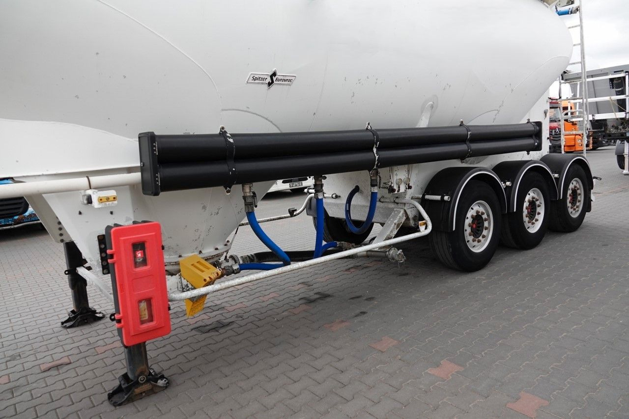 Zakup  Spitzer CEMENTONACZEPA / 37 000 L / SILOS / 3 KOMORY Spitzer CEMENTONACZEPA / 37 000 L / SILOS / 3 KOMORY: slika Zakup  Spitzer CEMENTONACZEPA / 37 000 L / SILOS / 3 KOMORY Spitzer CEMENTONACZEPA / 37 000 L / SILOS / 3 KOMORY