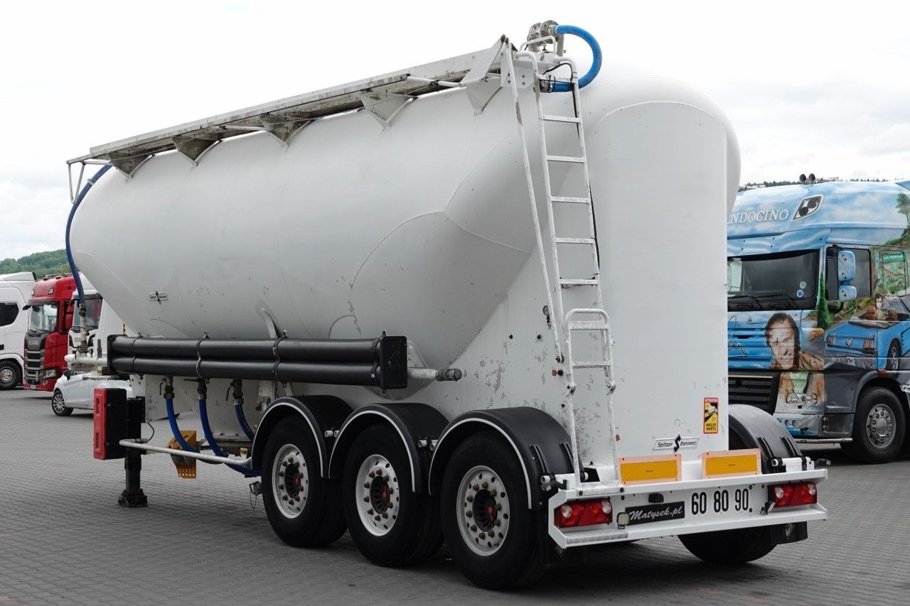 Spitzer CEMENTONACZEPA / 37 000 L / SILOS / 3 KOMORY - Silos poluprikolica: slika Spitzer CEMENTONACZEPA / 37 000 L / SILOS / 3 KOMORY - Silos poluprikolica Spitzer CEMENTONACZEPA / 37 000 L / SILOS / 3 KOMORY - Silos poluprikolica: slika Spitzer CEMENTONACZEPA / 37 000 L / SILOS / 3 KOMORY - Silos poluprikolica