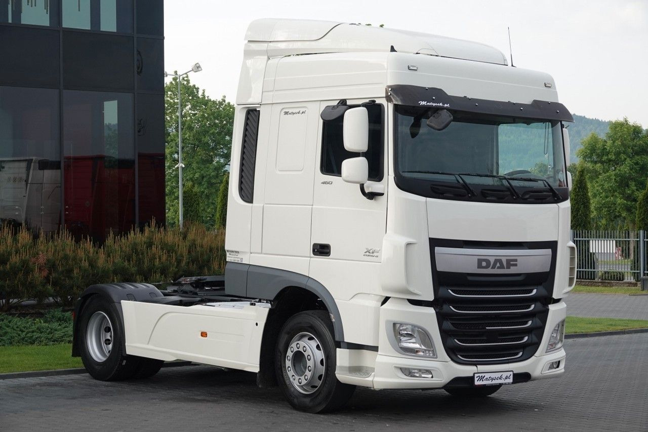 DAF XF 460 / SPACE CAB / OPONY 100% / SPROWADZONY / - Tegljač: slika DAF XF 460 / SPACE CAB / OPONY 100% / SPROWADZONY / - Tegljač DAF XF 460 / SPACE CAB / OPONY 100% / SPROWADZONY / - Tegljač: slika DAF XF 460 / SPACE CAB / OPONY 100% / SPROWADZONY / - Tegljač