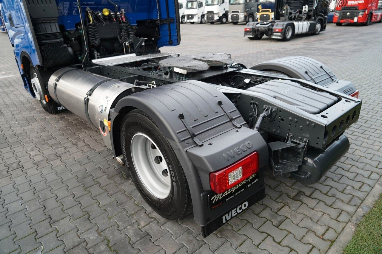 Tegljač Iveco S-WAY / 460 / RETARDER / LNG /: slika Tegljač Iveco S-WAY / 460 / RETARDER / LNG / Tegljač Iveco S-WAY / 460 / RETARDER / LNG /: slika Tegljač Iveco S-WAY / 460 / RETARDER / LNG /