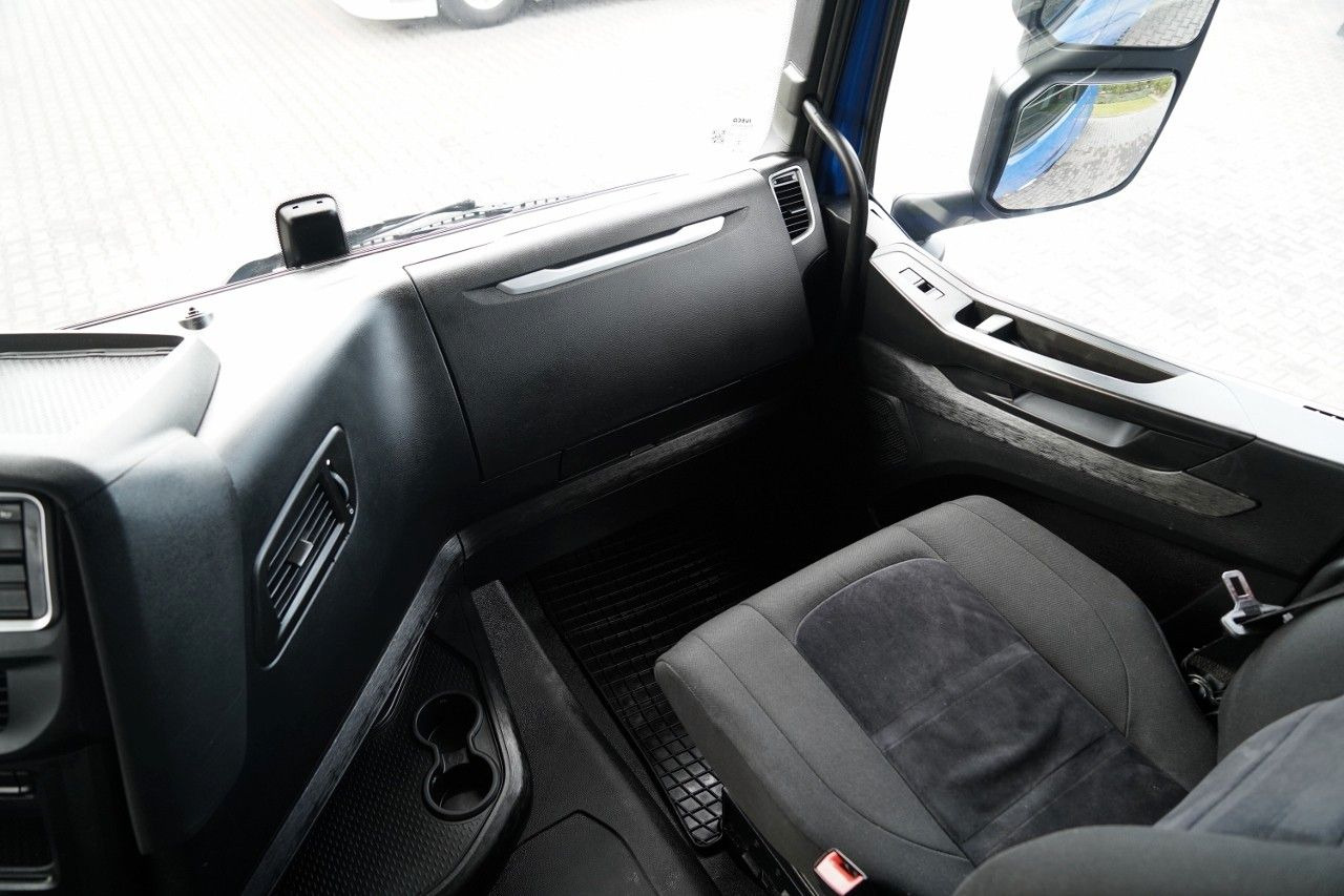 Tegljač Iveco S-WAY / 460 / RETARDER / LNG /: slika Tegljač Iveco S-WAY / 460 / RETARDER / LNG / Tegljač Iveco S-WAY / 460 / RETARDER / LNG /: slika Tegljač Iveco S-WAY / 460 / RETARDER / LNG /