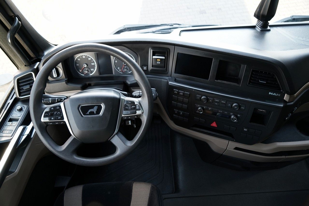 Tegljač MAN TGX 18.510 / GM / RETARDER / NAVI / OPONY 100%: slika Tegljač MAN TGX 18.510 / GM / RETARDER / NAVI / OPONY 100%