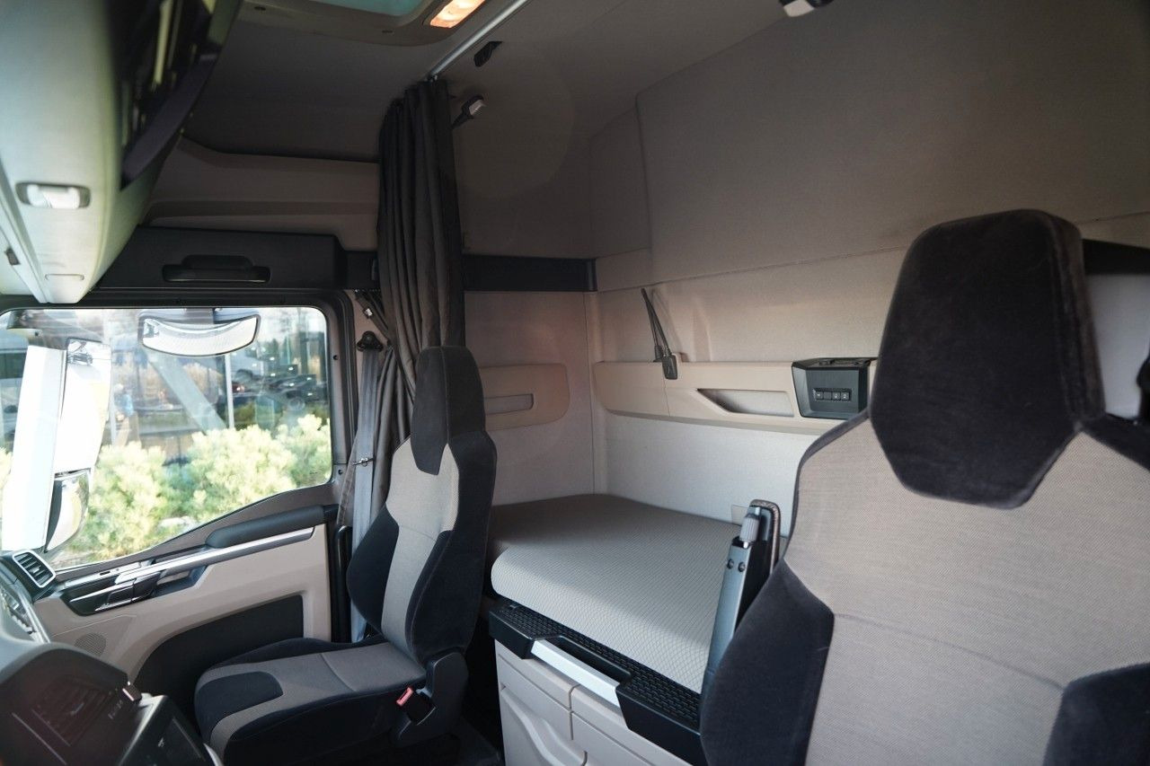 Tegljač MAN TGX 18.510 / GM / RETARDER / NAVI / OPONY 100%: slika Tegljač MAN TGX 18.510 / GM / RETARDER / NAVI / OPONY 100%