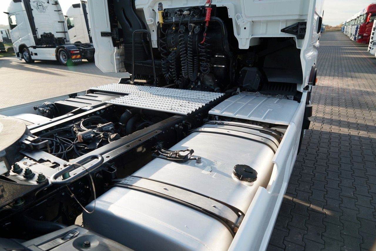 Tegljač MAN TGX 18.510 / GM / RETARDER / NAVI / OPONY 100%: slika Tegljač MAN TGX 18.510 / GM / RETARDER / NAVI / OPONY 100%