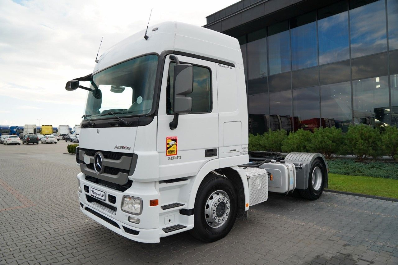 Mercedes-Benz ACTROS 1841 / HYDRAULIKA / SPROWADZONY / PO KONT - Tegljač: slika Mercedes-Benz ACTROS 1841 / HYDRAULIKA / SPROWADZONY / PO KONT - Tegljač Mercedes-Benz ACTROS 1841 / HYDRAULIKA / SPROWADZONY / PO KONT - Tegljač: slika Mercedes-Benz ACTROS 1841 / HYDRAULIKA / SPROWADZONY / PO KONT - Tegljač