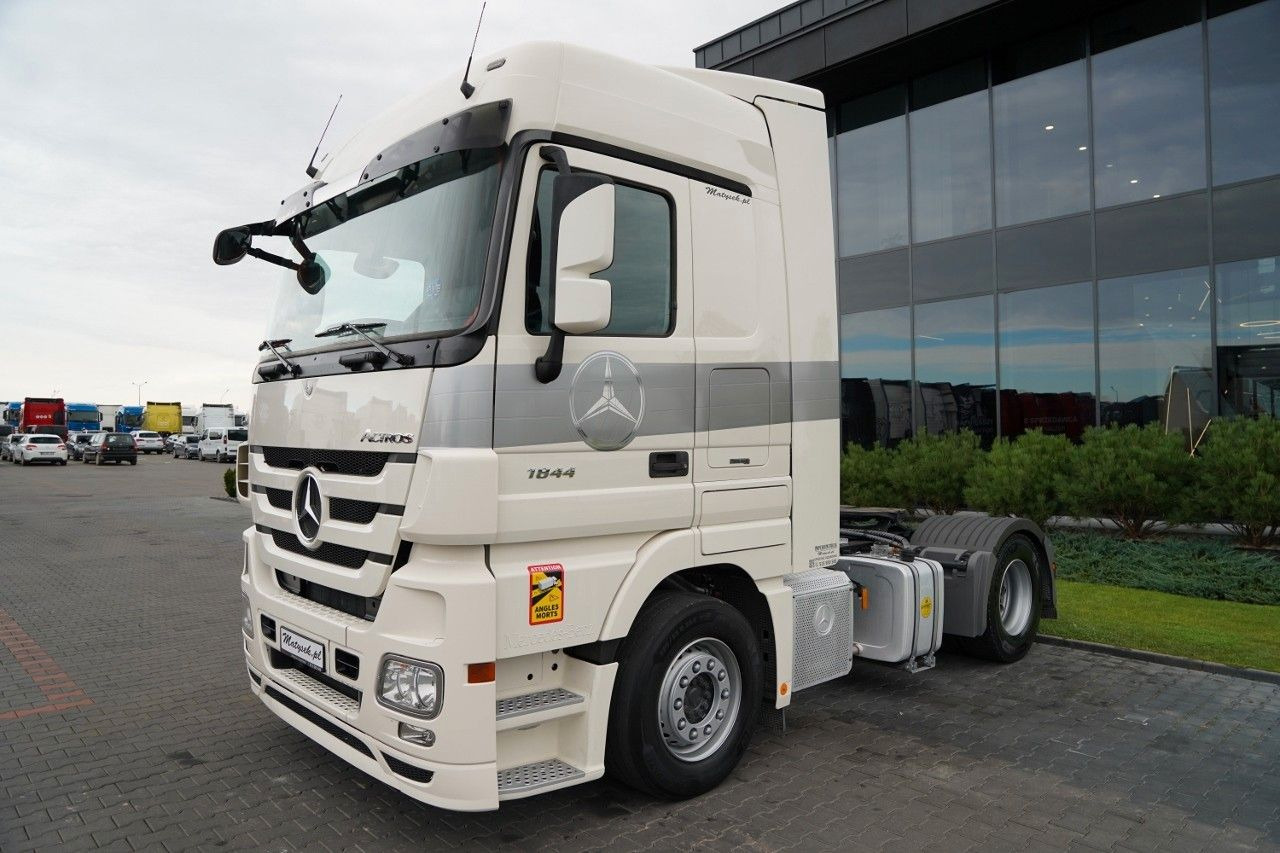 Mercedes-Benz ACTROS 1844 / HYDRAULIKA / 2010 / - Tegljač: slika Mercedes-Benz ACTROS 1844 / HYDRAULIKA / 2010 / - Tegljač Mercedes-Benz ACTROS 1844 / HYDRAULIKA / 2010 / - Tegljač: slika Mercedes-Benz ACTROS 1844 / HYDRAULIKA / 2010 / - Tegljač